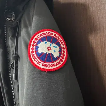 Canada Goose 블랙 다운 자켓 XS/TP