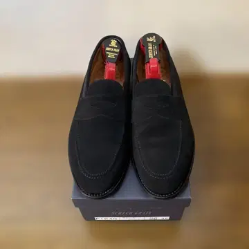 SCOTCH GRAIN 스웨이드 블랙 로퍼