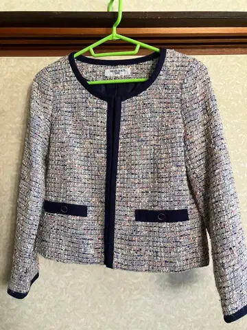메51 84 새상품급 NATURAL BEAUTY 노카라 트위드 자켓 S
