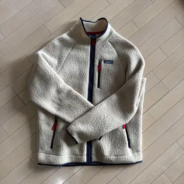 patagonia 플리스 자켓 L 사이즈 크림색