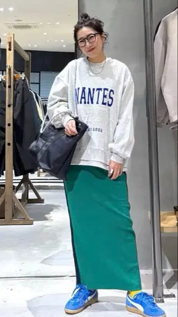 니코앤드 be with M 미사요 입체 로고 풀오버