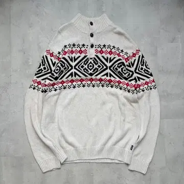 [ CHAPS ] 노르딕 무늬 버튼 하이넥 니트 M 사이즈