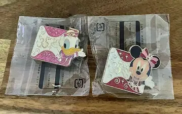 미키 미니 데이지 핀 배지 2개 세트