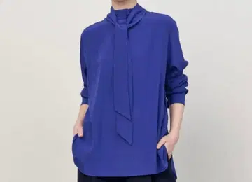 SOEJU 실크 스트레치 보타이 블라우스 블루