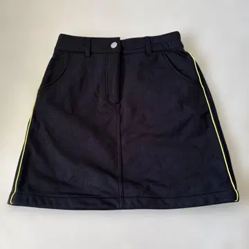 마리 클레르 별 패턴 A라인 스커트 블랙