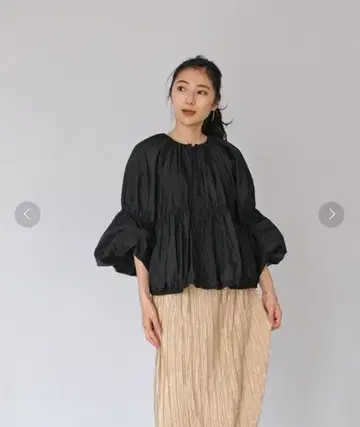 [ 미사용 ] AKTE 개더 나일론 블루종