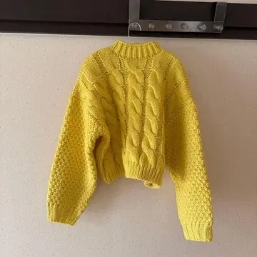 ZARA 케이블 니트 스웨터