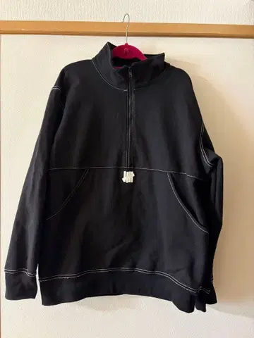 UNDEFEATED [언디피티드] 하프 지퍼 맨투맨/M