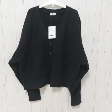 5GAcCo 숏 V 가디건 264998 아파트 바이