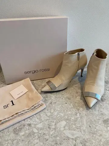 sergio rossi 베이지 스틸레토 부츠