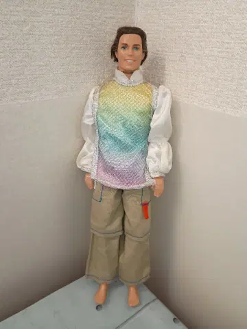 바비 인형 켄 1999 레인보우 피규어