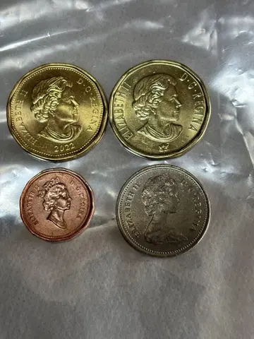 코인 세트. 캐나다 달러