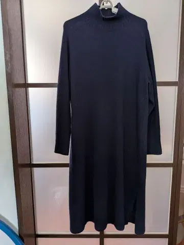 네이비 터틀넥 롱 니트 원피스