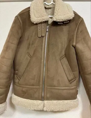 ZARA 무스탕 자켓 남성용 카멜 EUR:S