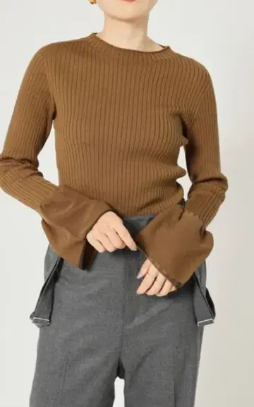 이에나 리브 니트