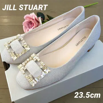 질스튜어트 비쥬 버클 모티브 커터 펌프스