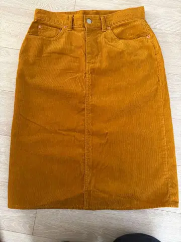 DEEP BLUE 머스타드 타이트 스커트 M