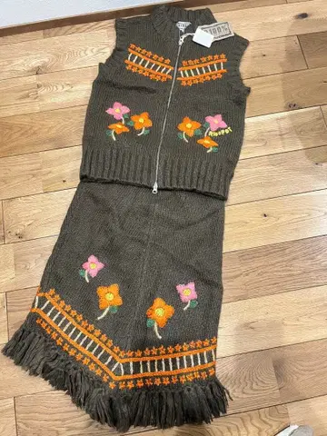 꽃무늬 자수 울 셋업 니트 빈티지 레트로 라이카 구제 의류