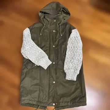 ZARA 모즈 코트 올리브색 케이블 니트 소매 S-M