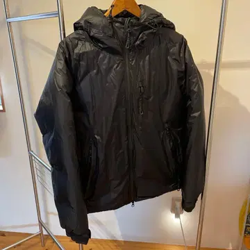 MANGA 블랙 다운 자켓 M 사이즈