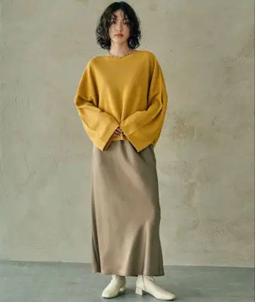 새상품 LEPSIM 스트레치 새틴 스커트 2