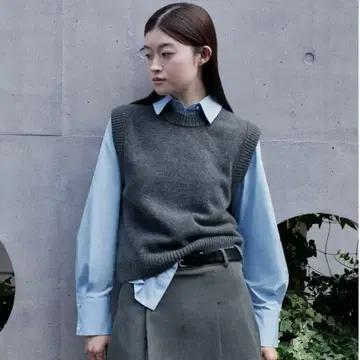 [ ZARA ] 소프트 니트 베스트 미디엄 그레이 S