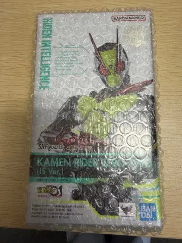 S.H.Figuarts 가면라이더 제로투 (이즈Ver.)