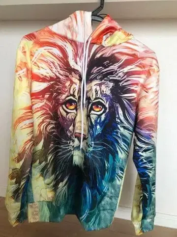 라이온 아트 후드 부착 후드티