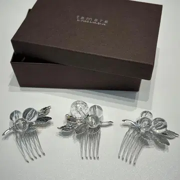 헤드 액세서리 3점 (와타베 웨딩에서 구매) 결혼식 피로연용