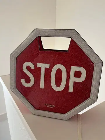 새상품 kate spade 3D 탑 사인 숄더백