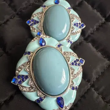 스카이블루 에나멜과 파란 스톤의 귀걸이 오버사이즈 귀걸이 빈티지