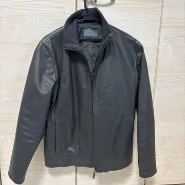 그레이 가죽 자켓
