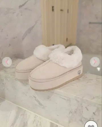 [ 새상품 미사용 ] 셰리미 무스탕 슬립온 L 사이즈