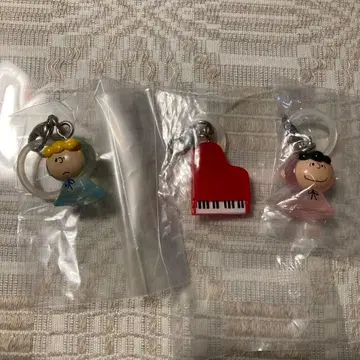 캡슐 토이 캐릭터 키링 세트