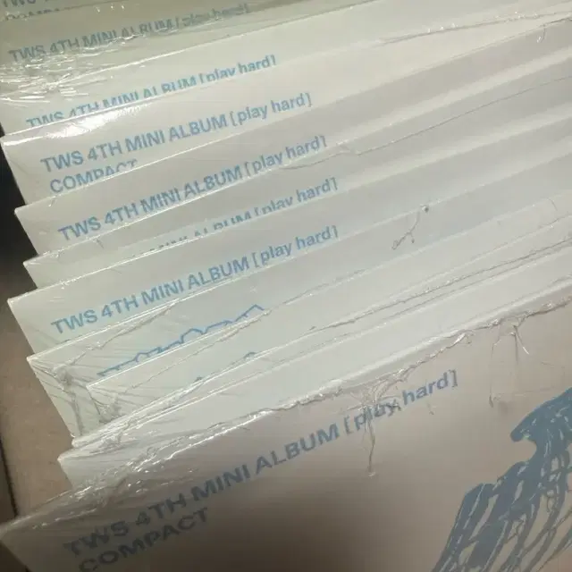 투어스 tws 미니 4집 play hard 미개봉 컴팩트 앨범 양도