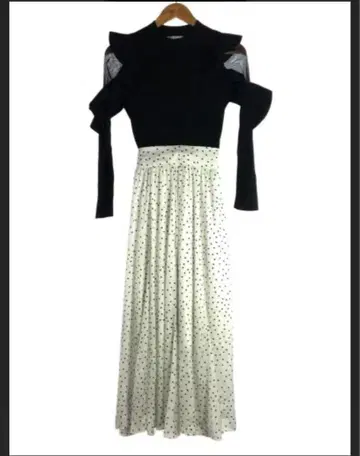 SNIDEL 도트 무늬 도킹 원피스