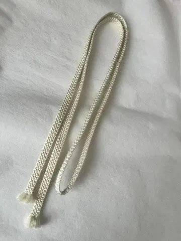 삼분 끈 금실 들어간 연한 녹색