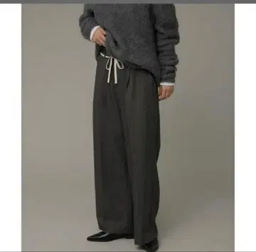 발수 심플 턱 스트레이트 팬츠 / 어반 리서치 서니 라벨