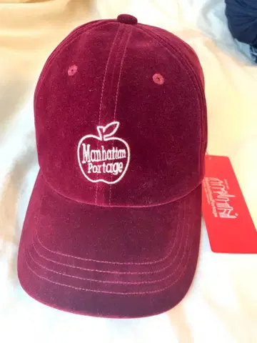 Manhattan Portage 캡