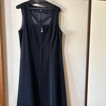 블랙 슬리브리스 원피스 40