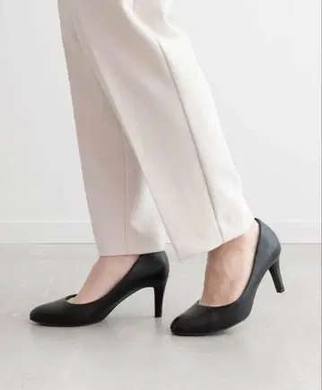 새상품 RANDA 런 가능 슬림 레그 펌프스 블랙 23cm