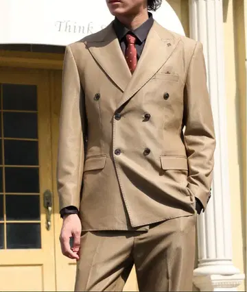 베이지 더블 수트 슬림핏