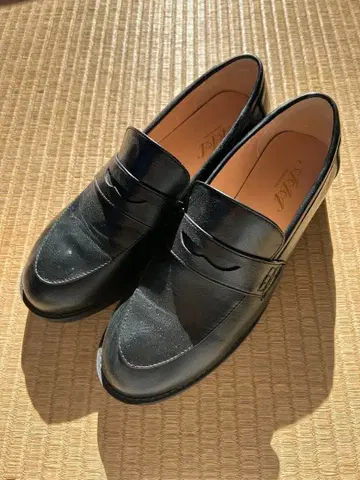 AAA+ 클래식 로퍼 블랙