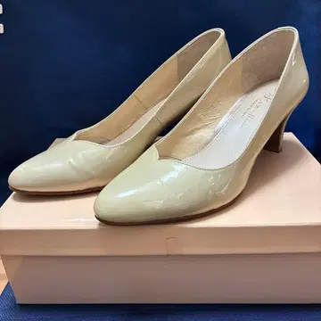 23cm EEE Riz raffinee 펌프스 (라이트 베이지)