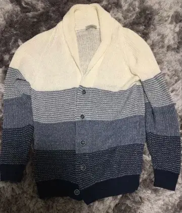 그랑사쏘 니트 가디건 L 사이즈