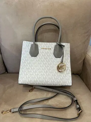마이클코어스 핸드백 화이트/그레이