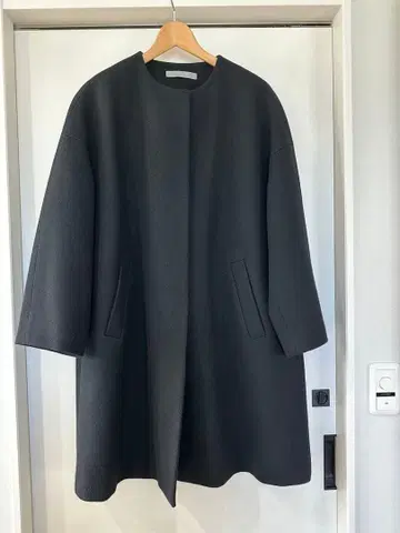 띠어리 루스 노카라 자켓 블랙