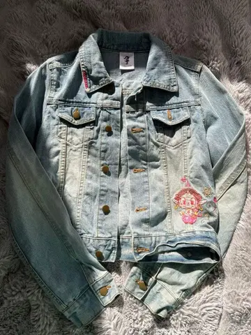 아쿠비짱 자수 라이트 블루 데님 자켓