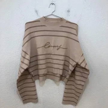 완판템 에이미 이스트 월 클래식 보더 니트탑 [ F ]