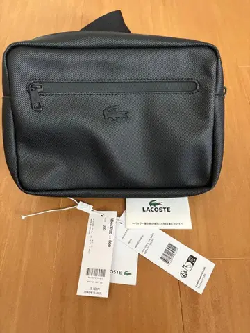 새상품급 LACOSTE 블랙 바디백